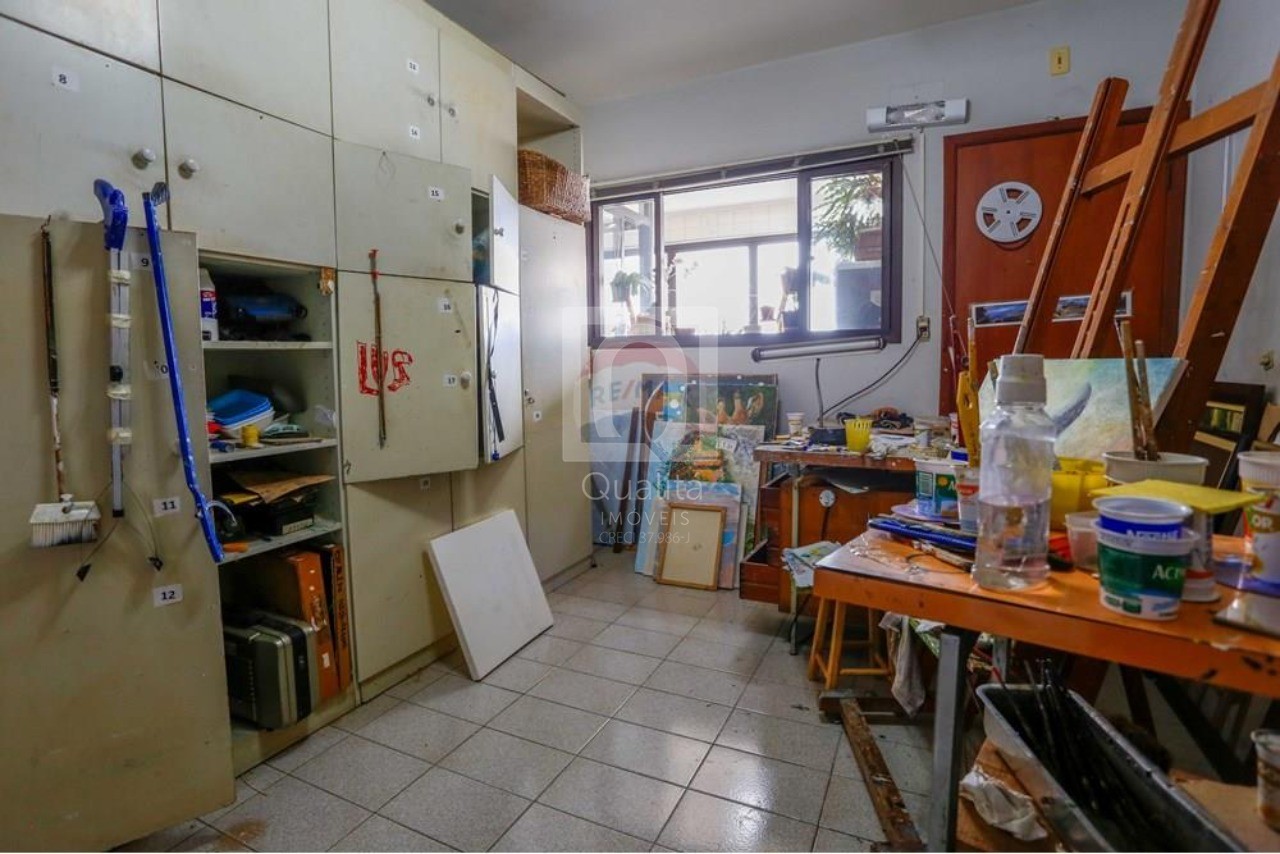 Apartamento à venda com 3 quartos, 202m² - Foto 13