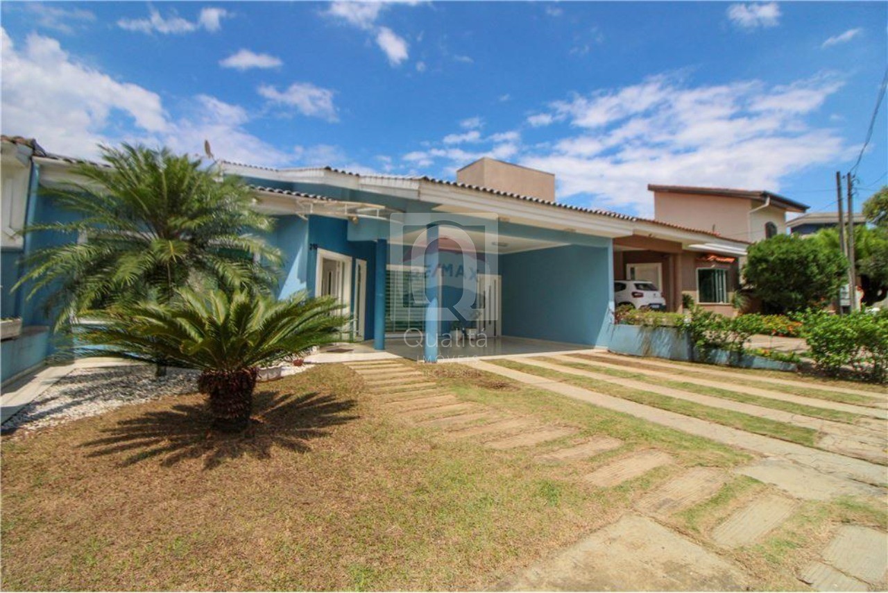 Casa de Condomínio à venda com 3 quartos, 360m² - Foto 2