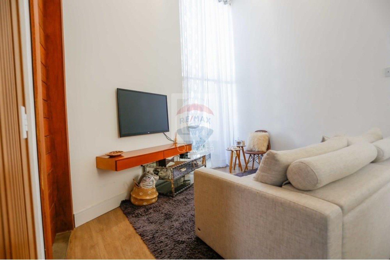 Casa de Condomínio à venda com 3 quartos, 260m² - Foto 4