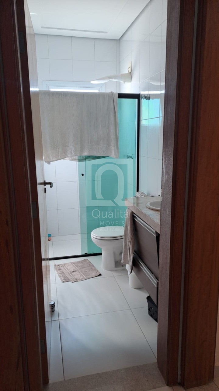 Casa de Condomínio à venda com 4 quartos, 250m² - Foto 15