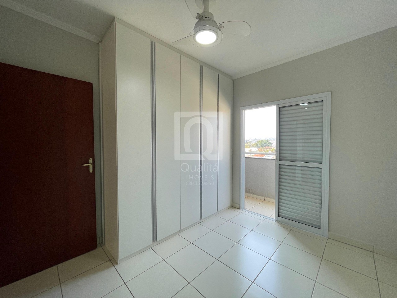 Apartamento à venda com 3 quartos, 86m² - Foto 13