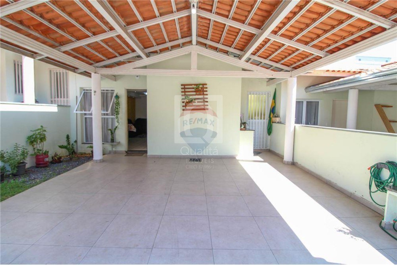 Casa de Condomínio à venda com 3 quartos, 112m² - Foto 2