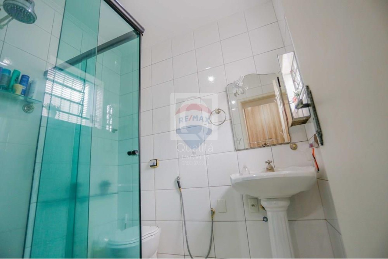 Casa à venda com 3 quartos, 281m² - Foto 20