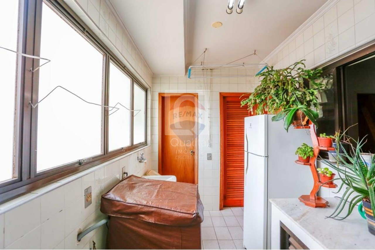 Apartamento à venda com 3 quartos, 202m² - Foto 14