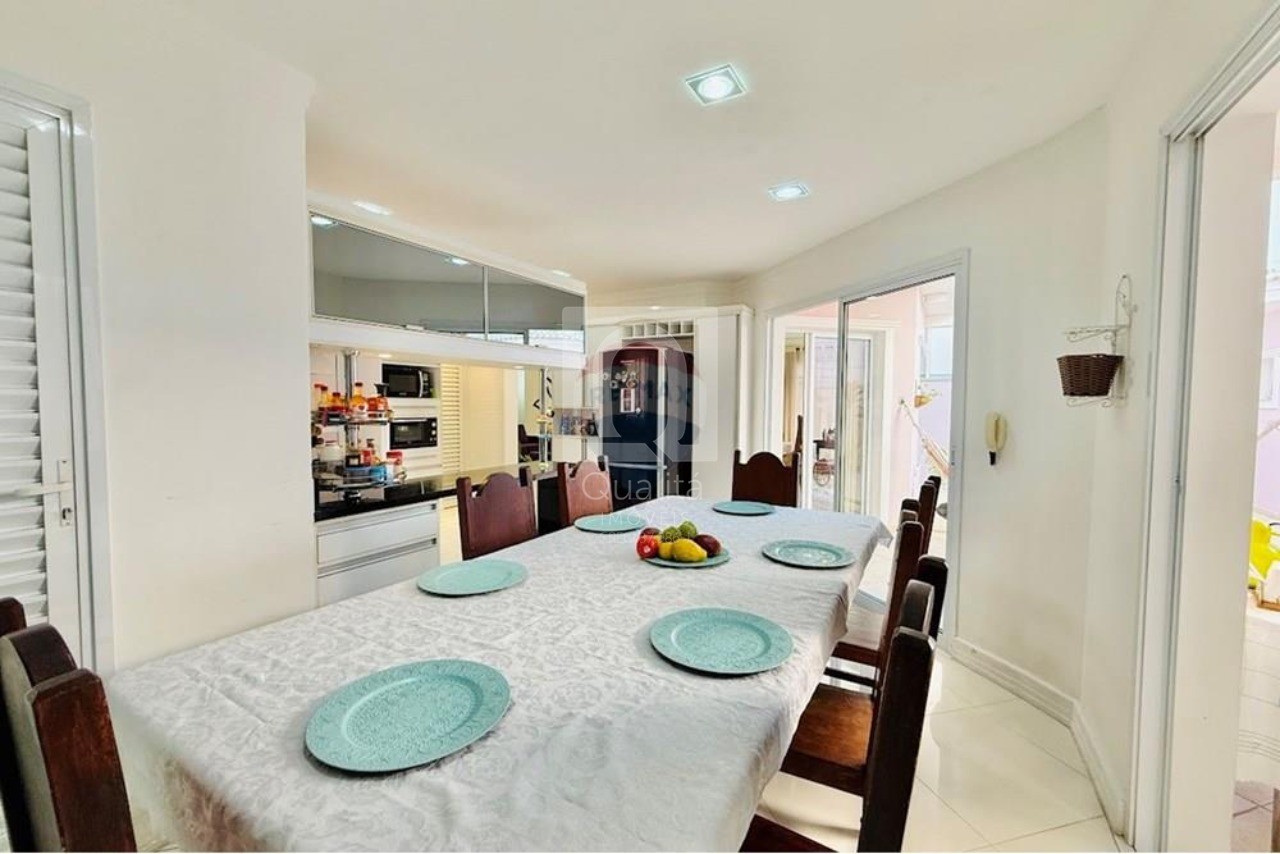 Casa de Condomínio à venda com 4 quartos, 300m² - Foto 14