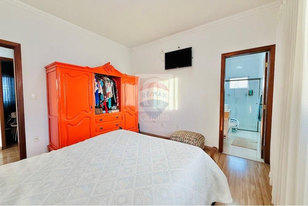 Casa de Condomínio à venda com 4 quartos, 300m² - Foto 26