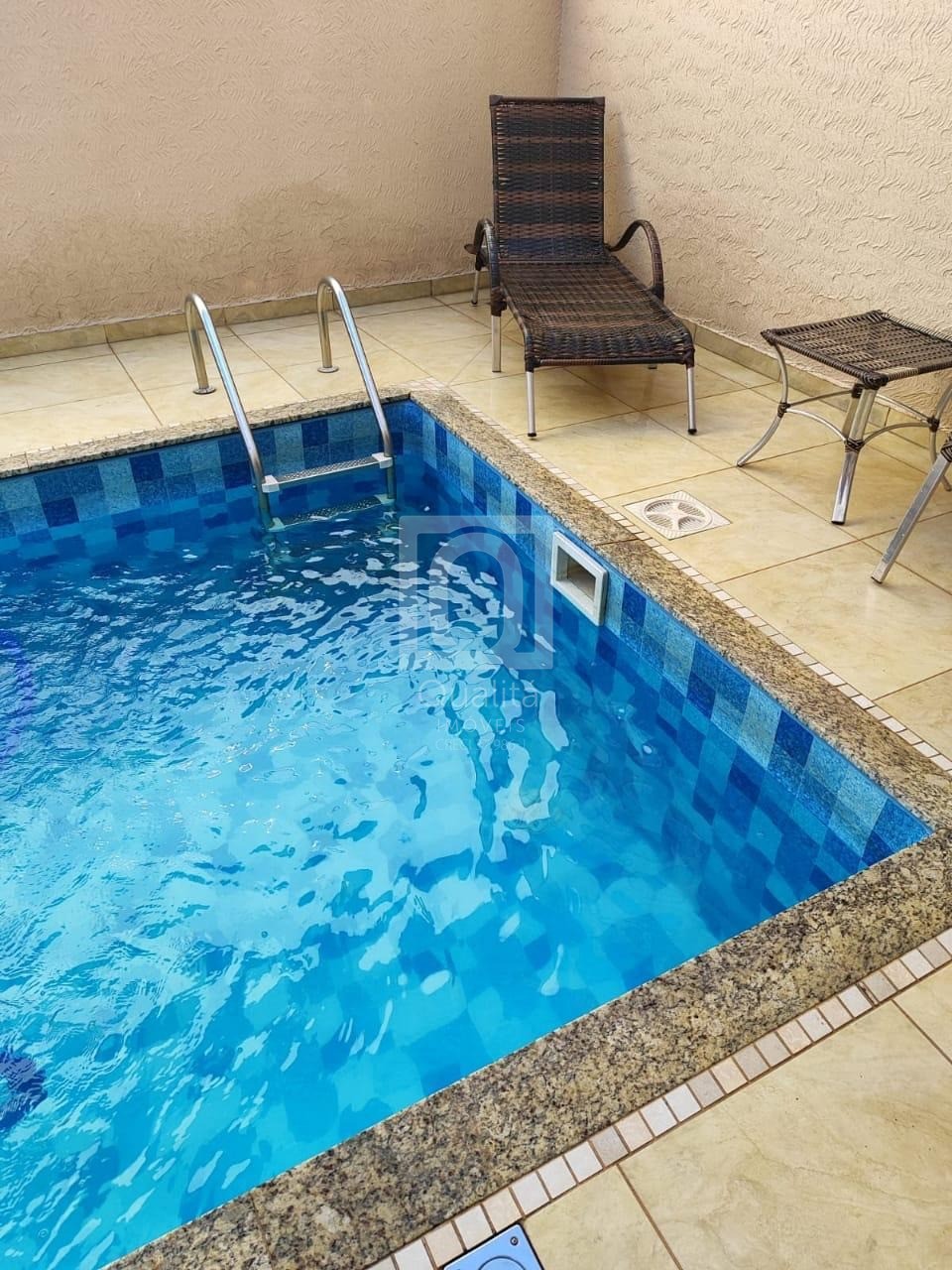 Casa de Condomínio à venda com 3 quartos, 154m² - Foto 2