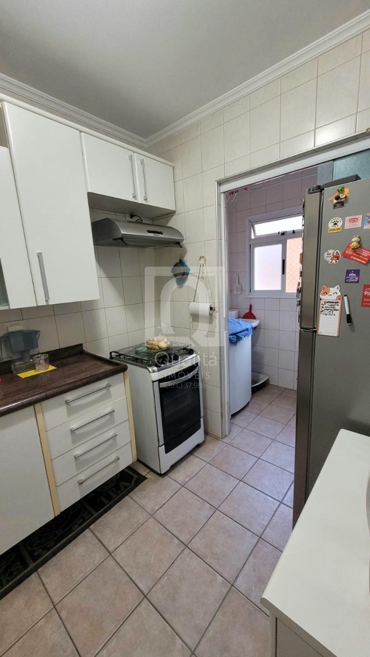 Apartamento à venda com 2 quartos, 68m² - Foto 6
