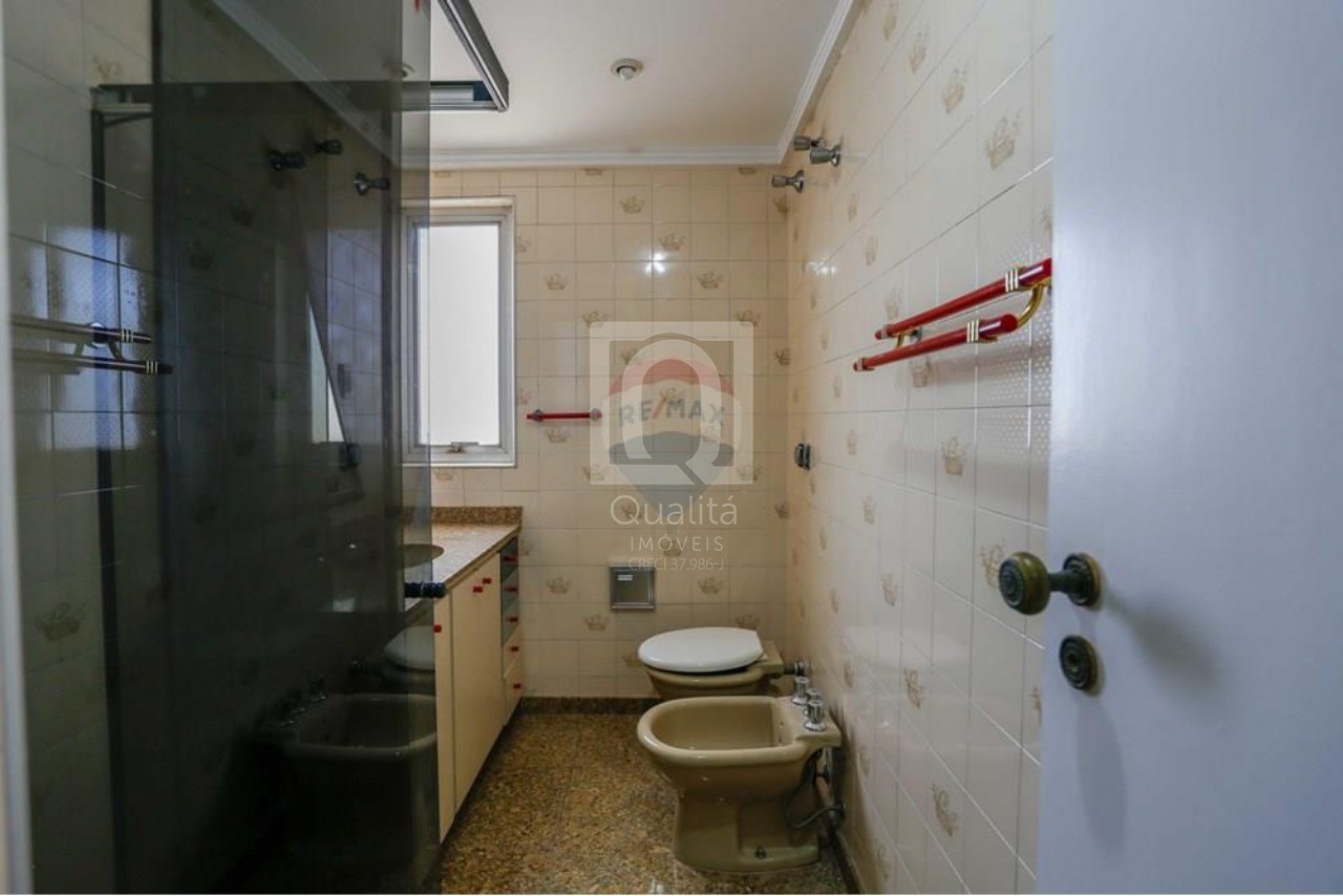 Apartamento à venda com 3 quartos, 146m² - Foto 9