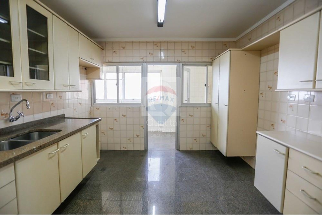 Apartamento à venda com 3 quartos, 146m² - Foto 25