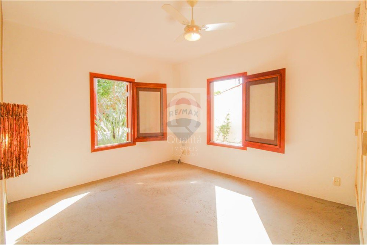 Casa de Condomínio à venda com 5 quartos, 265m² - Foto 25