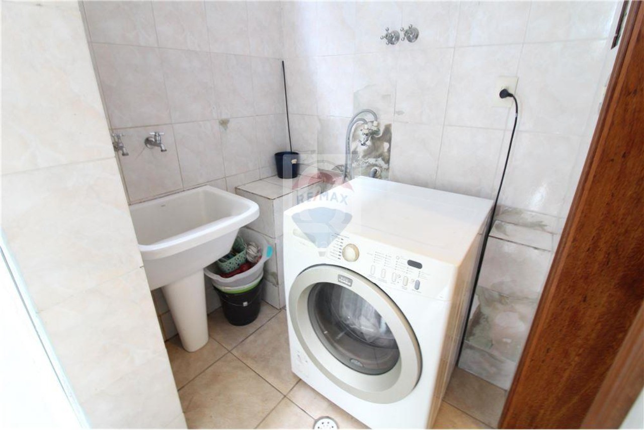 Casa de Condomínio à venda com 3 quartos, 360m² - Foto 38