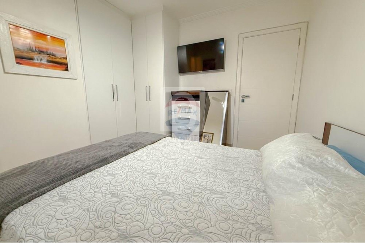 Apartamento à venda com 3 quartos, 189m² - Foto 13