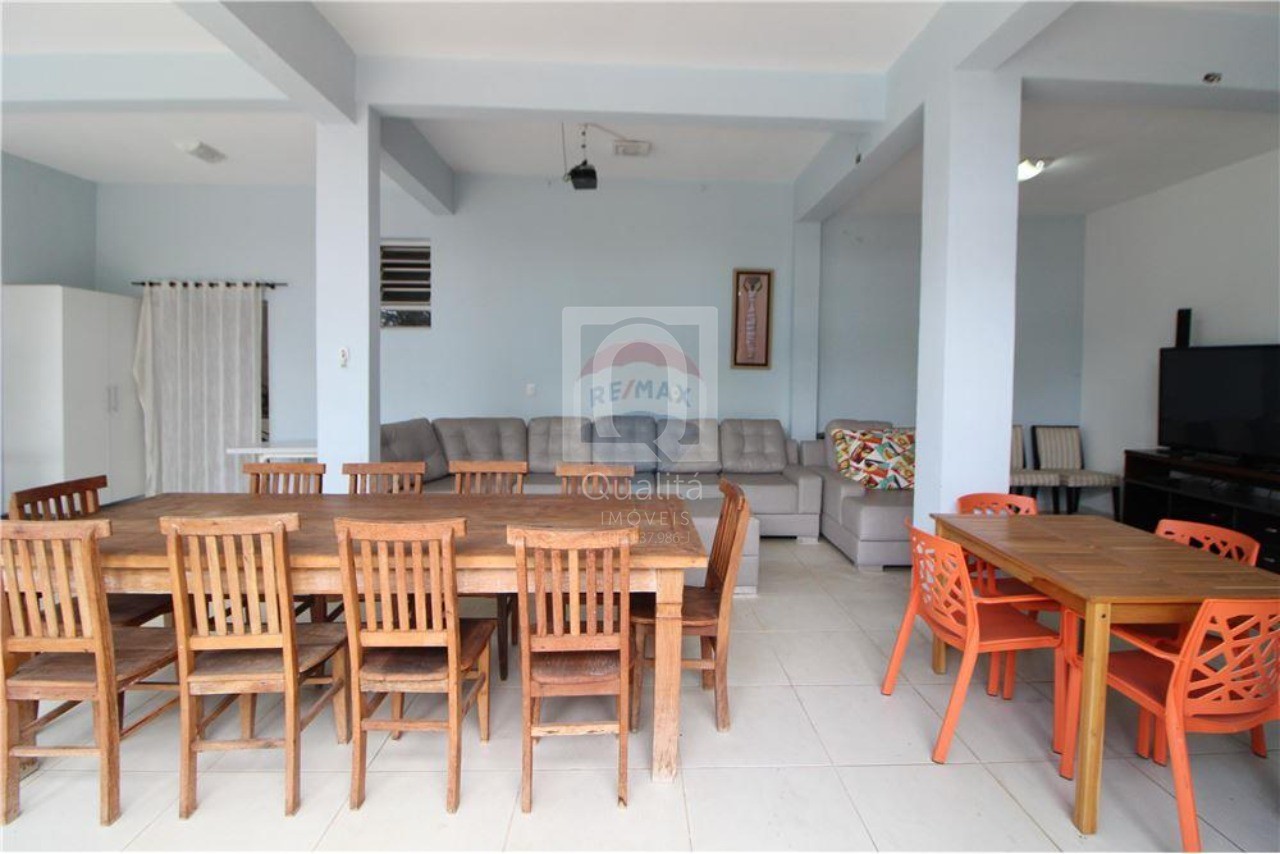 Casa de Condomínio à venda com 3 quartos, 360m² - Foto 35
