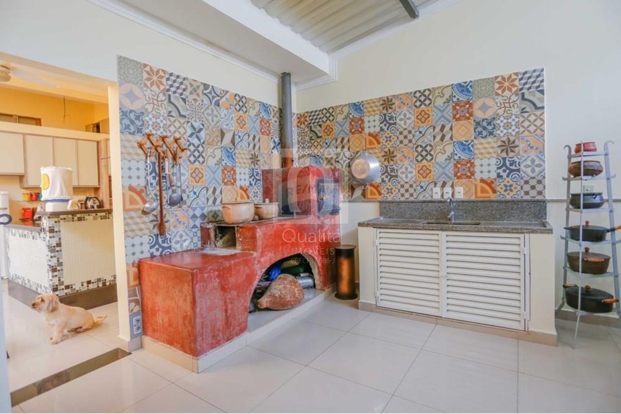 Casa à venda com 3 quartos, 281m² - Foto 10