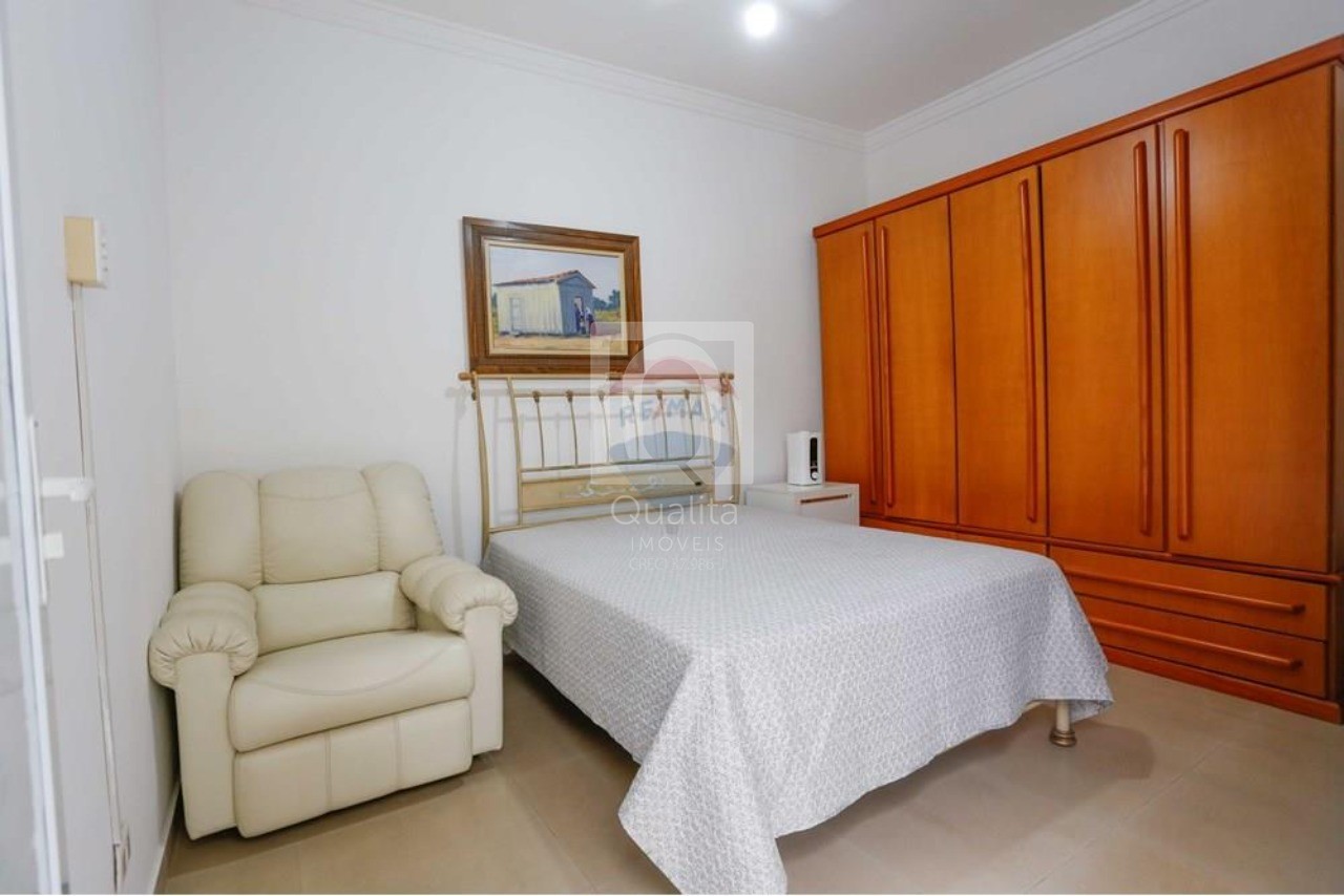 Casa de Condomínio à venda com 4 quartos, 250m² - Foto 35