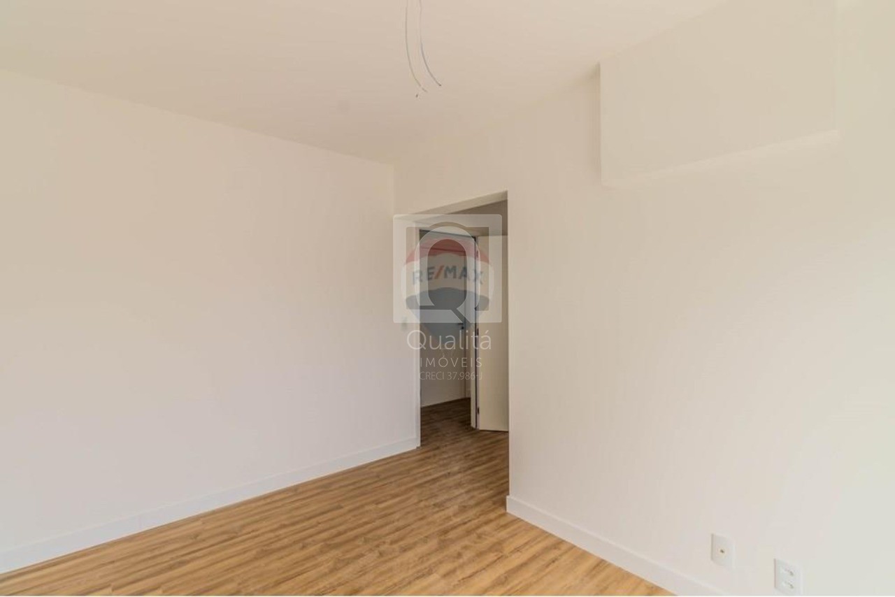 Apartamento à venda com 2 quartos, 77m² - Foto 11