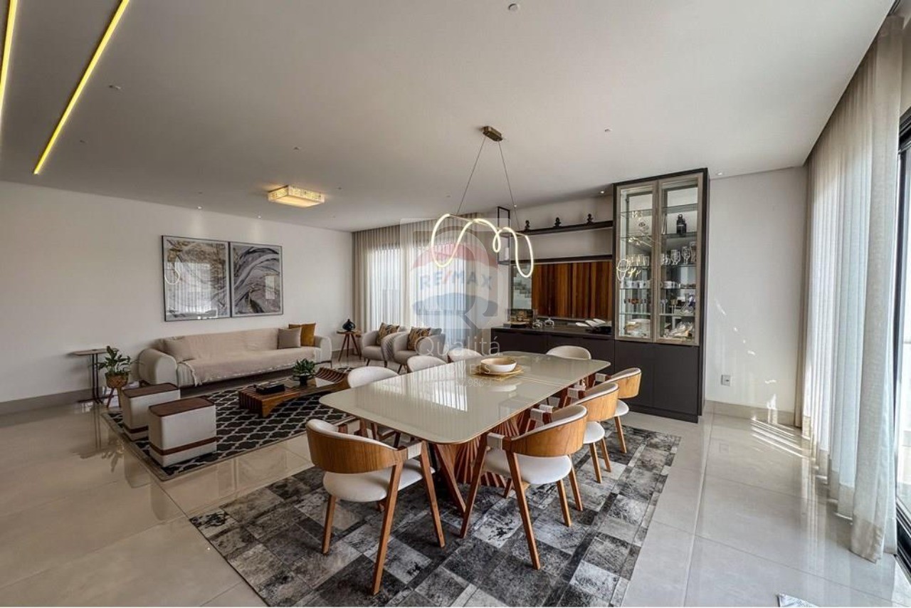 Casa de Condomínio à venda com 3 quartos, 450m² - Foto 4