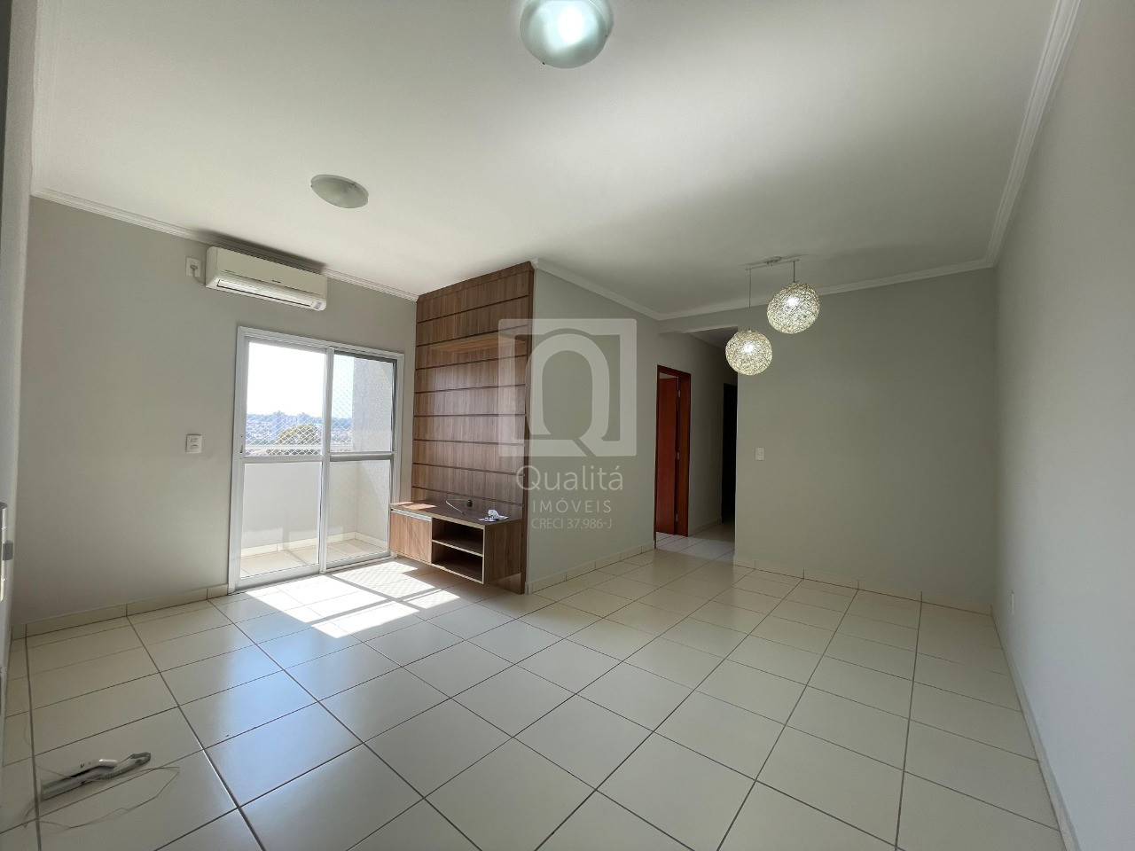 Apartamento à venda com 3 quartos, 86m² - Foto 1