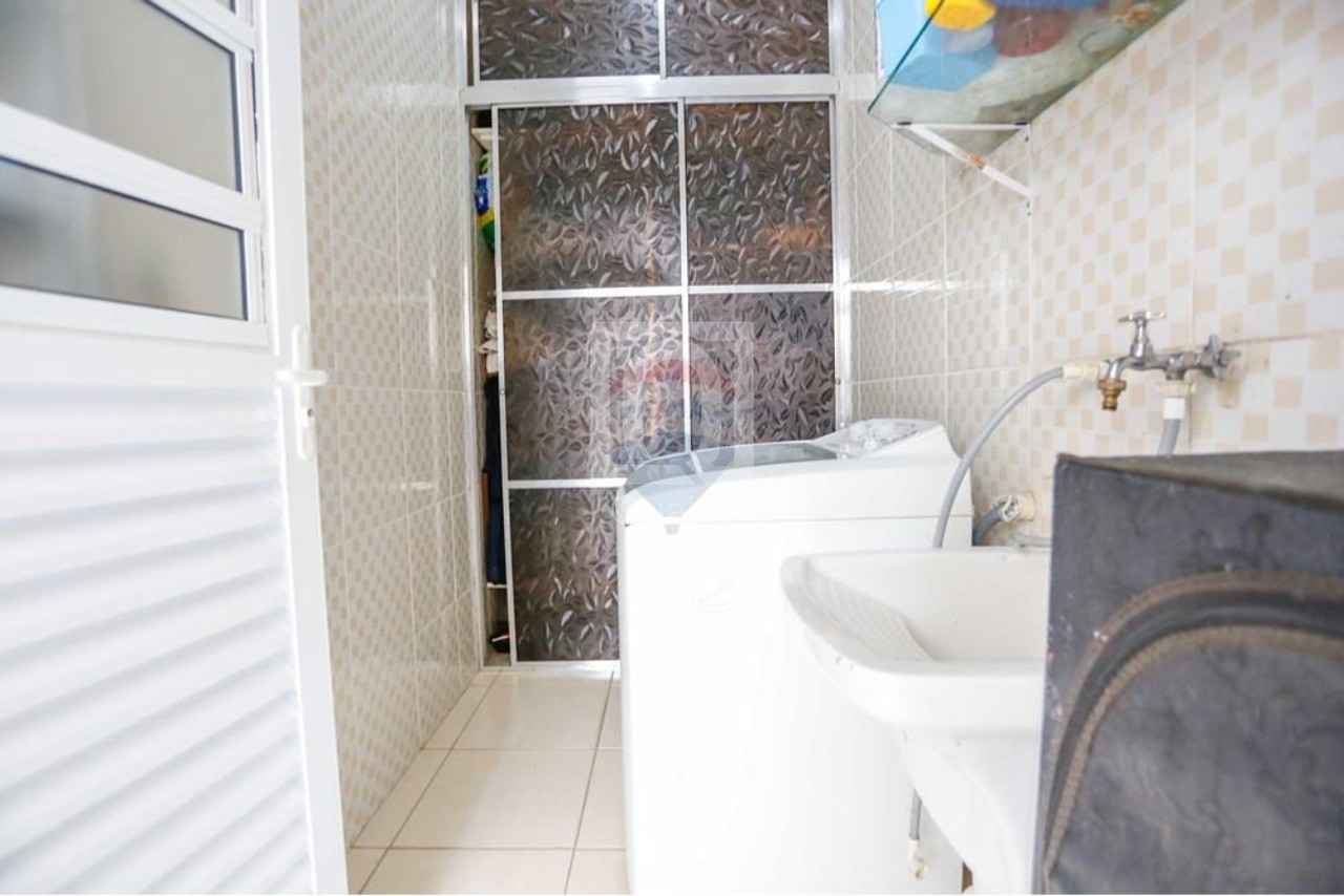 Casa de Condomínio à venda com 3 quartos, 360m² - Foto 19