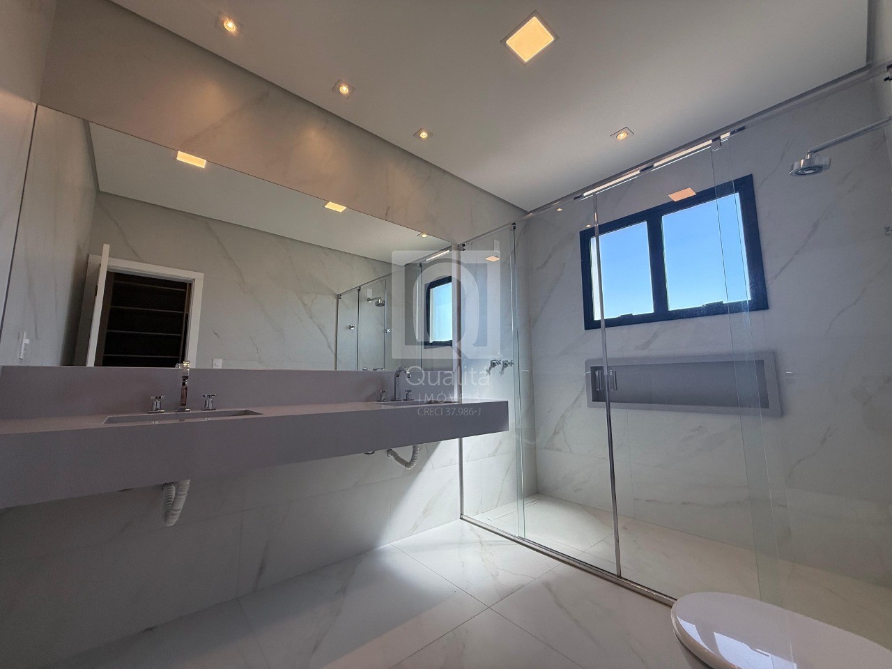 Casa de Condomínio à venda com 4 quartos, 370m² - Foto 20