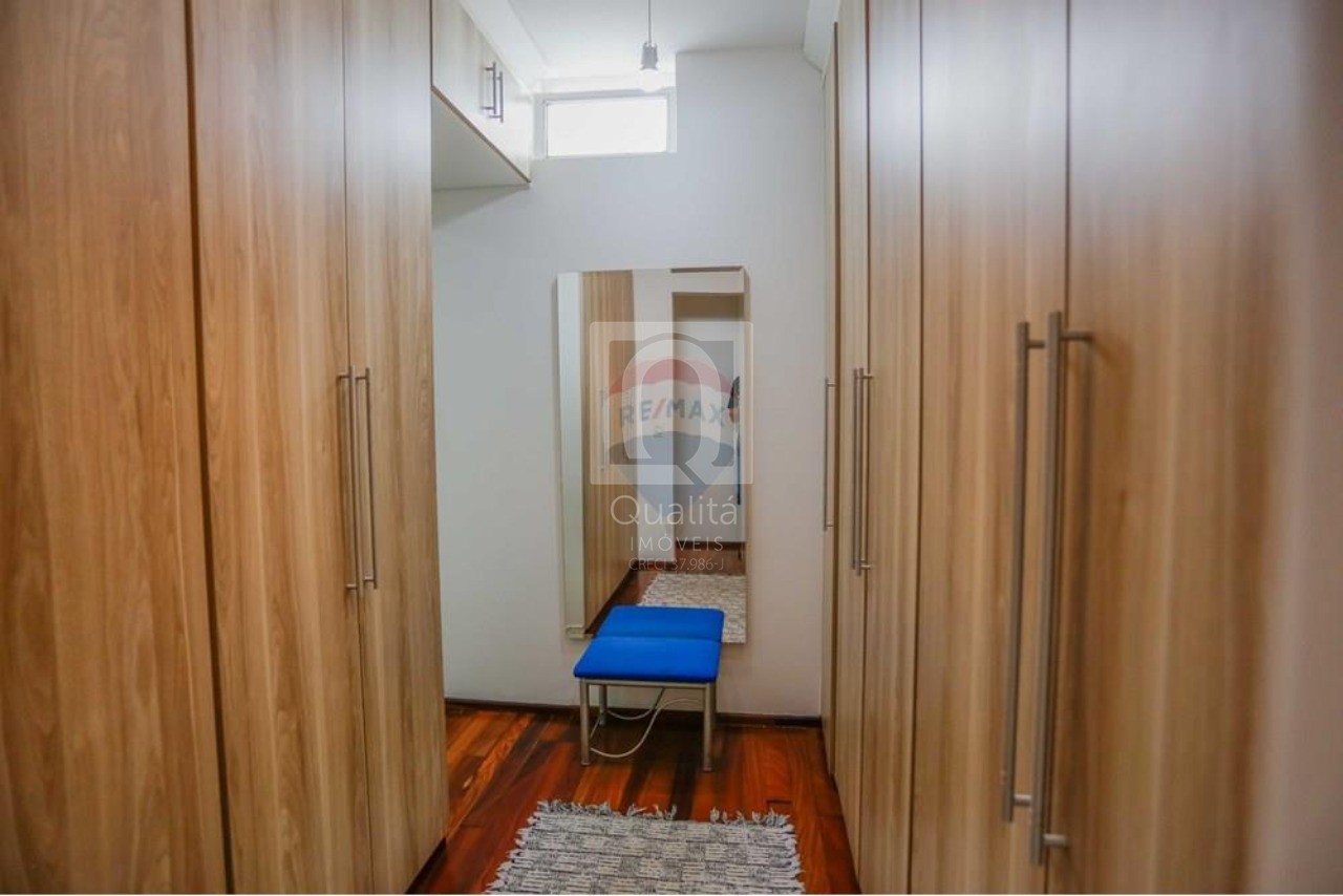 Casa à venda com 3 quartos, 281m² - Foto 18