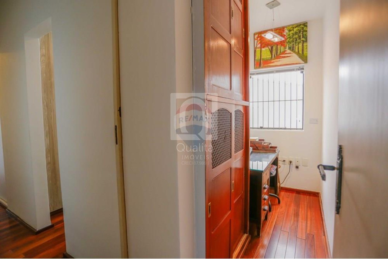 Casa à venda com 3 quartos, 281m² - Foto 19