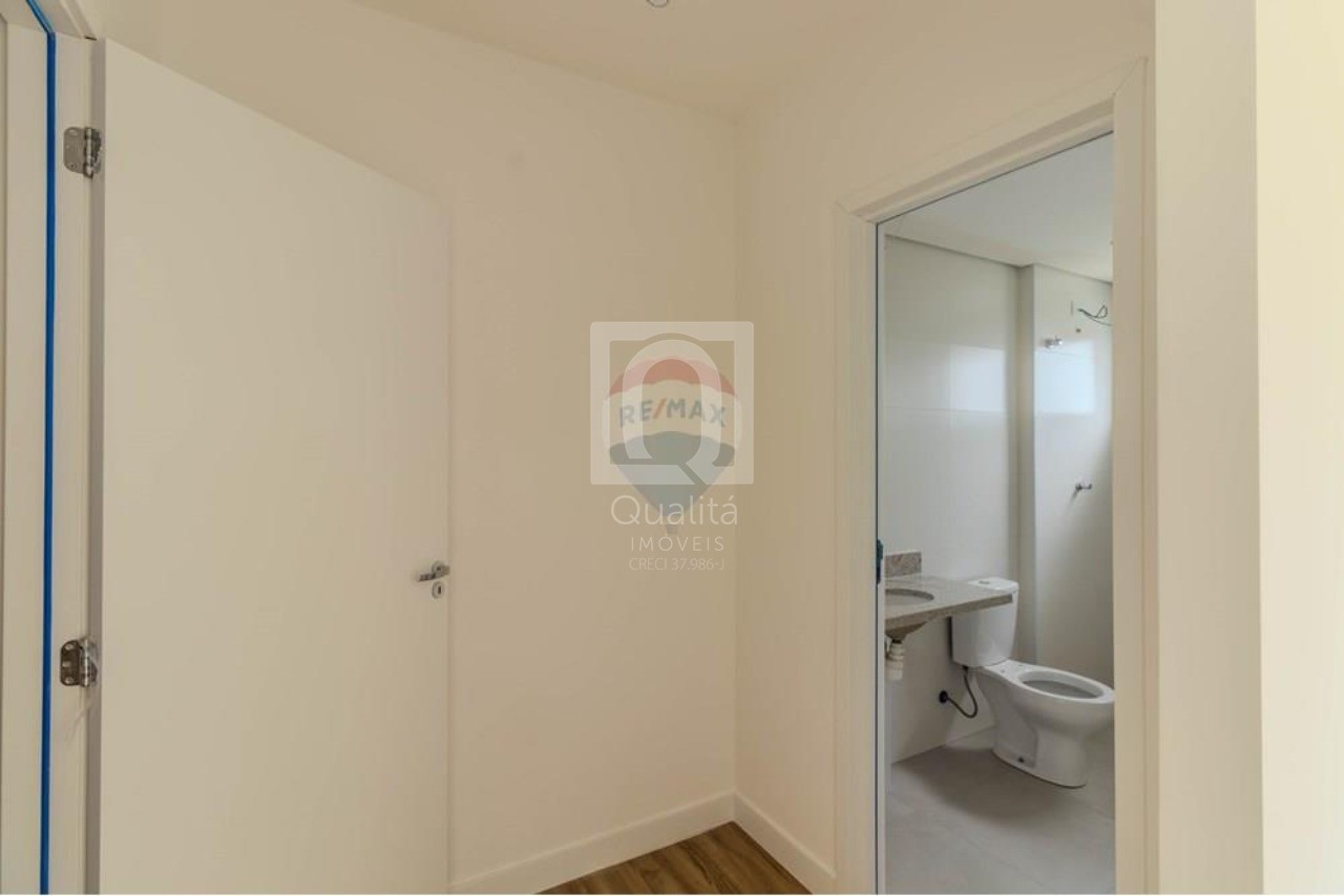 Apartamento à venda com 2 quartos, 77m² - Foto 10