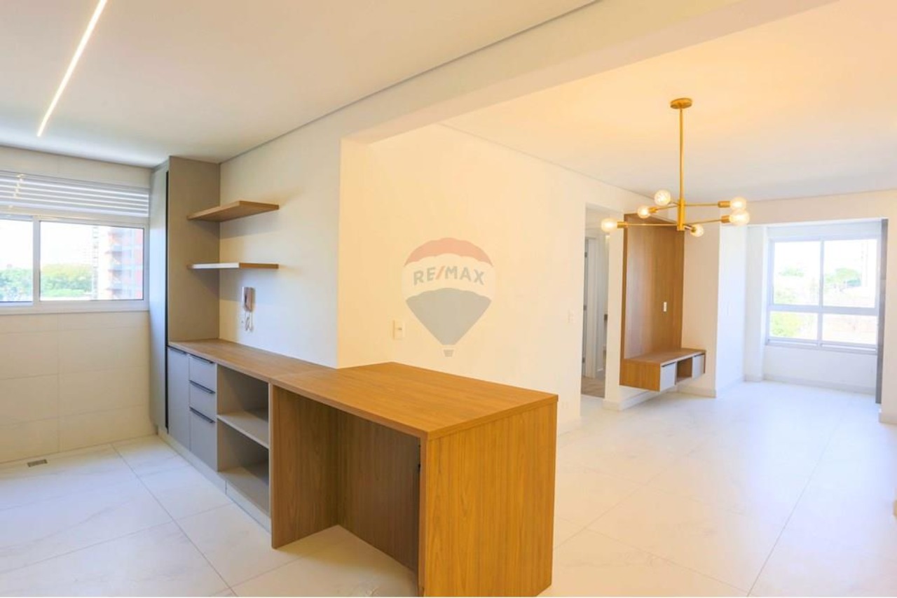 Apartamento à venda com 2 quartos, 64m² - Foto 3