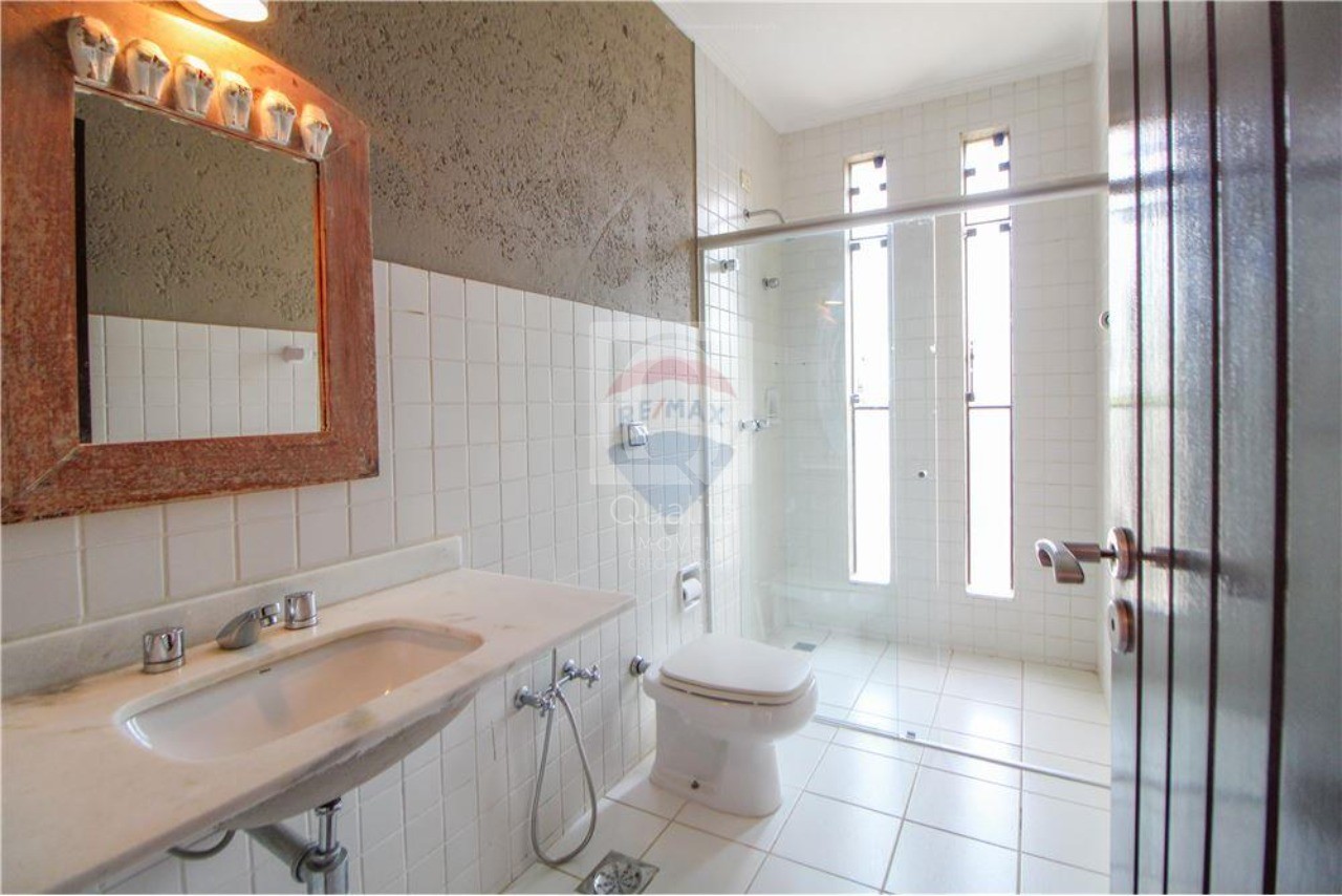 Casa de Condomínio à venda com 5 quartos, 265m² - Foto 30