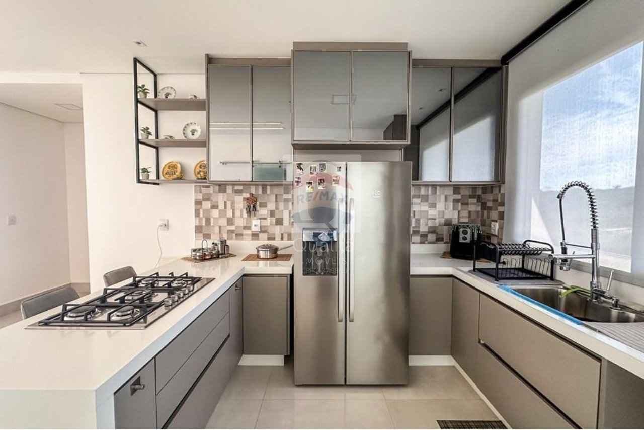 Casa de Condomínio à venda com 3 quartos, 450m² - Foto 10
