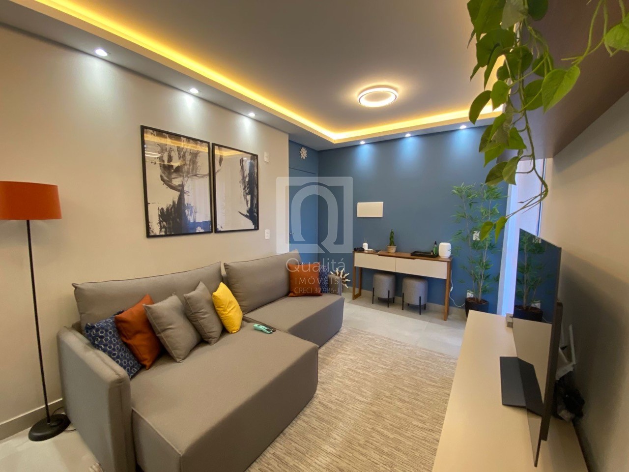 Apartamento à venda com 3 quartos, 80m² - Foto 1