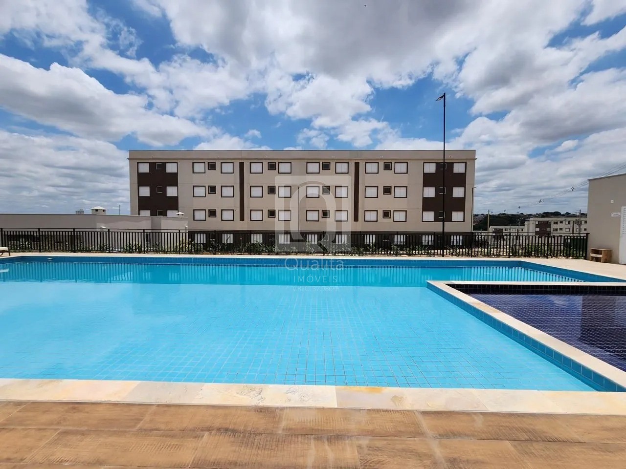 Apartamento à venda com 2 quartos, 44m² - Foto 1