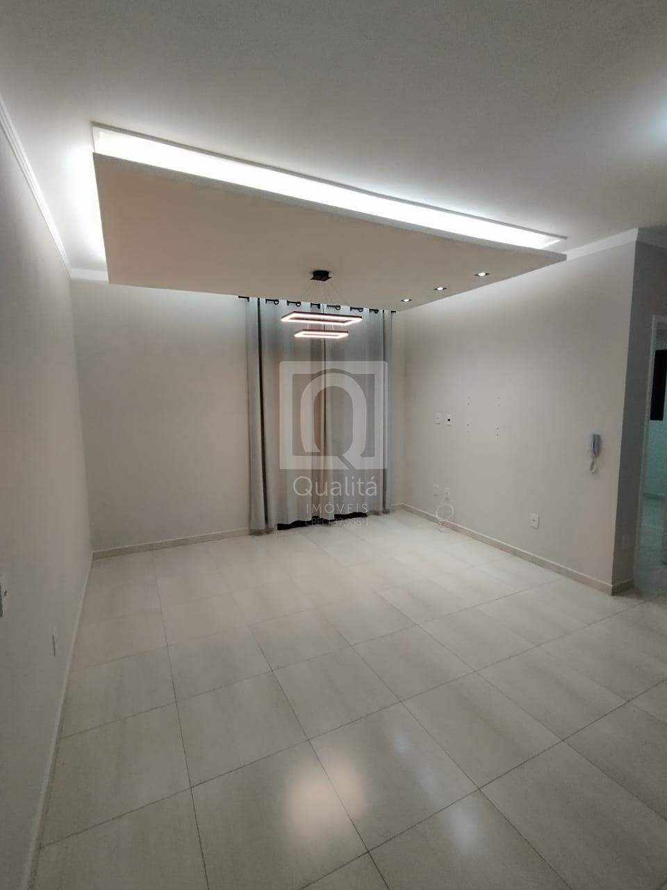 Apartamento à venda com 1 quarto, 40m² - Foto 1