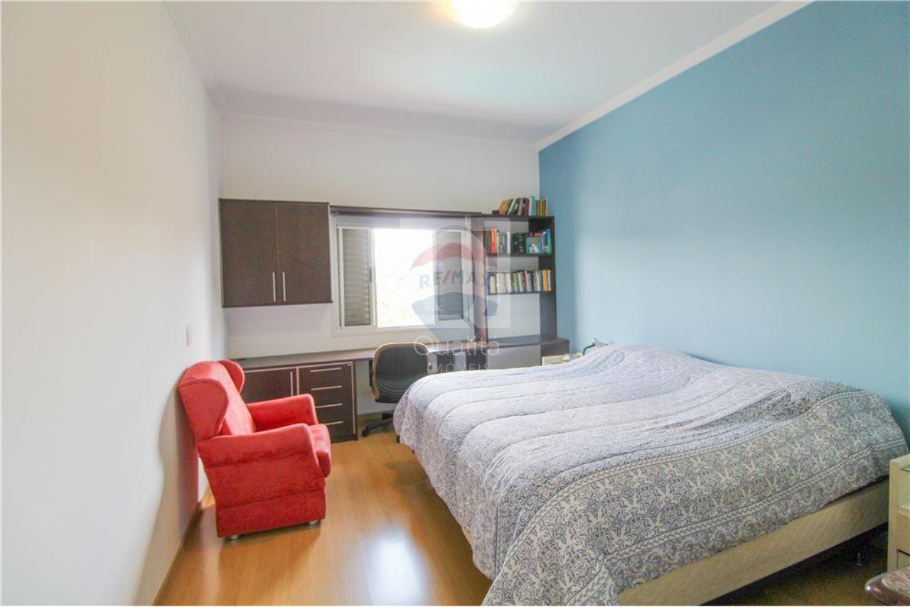 Casa de Condomínio à venda com 3 quartos, 360m² - Foto 28