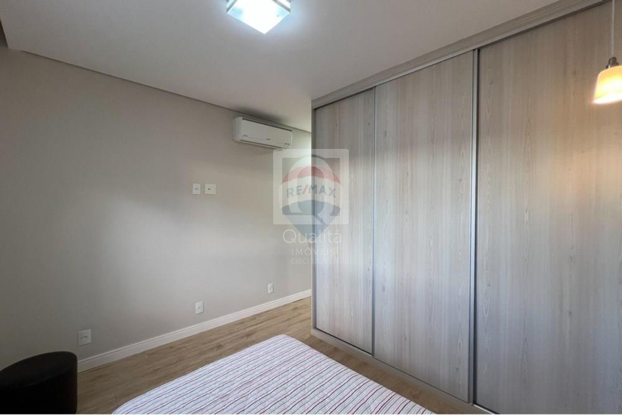 Casa de Condomínio à venda com 4 quartos, 425m² - Foto 29