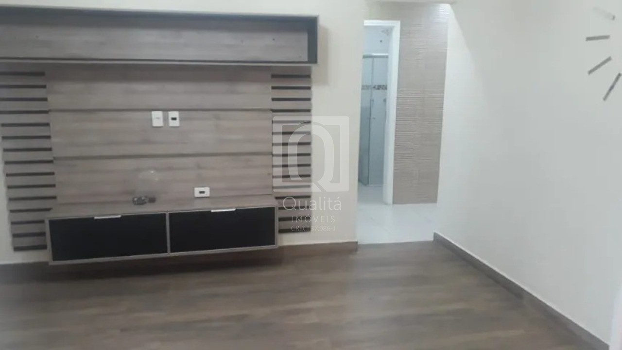 Casa à venda com 2 quartos, 300m² - Foto 1