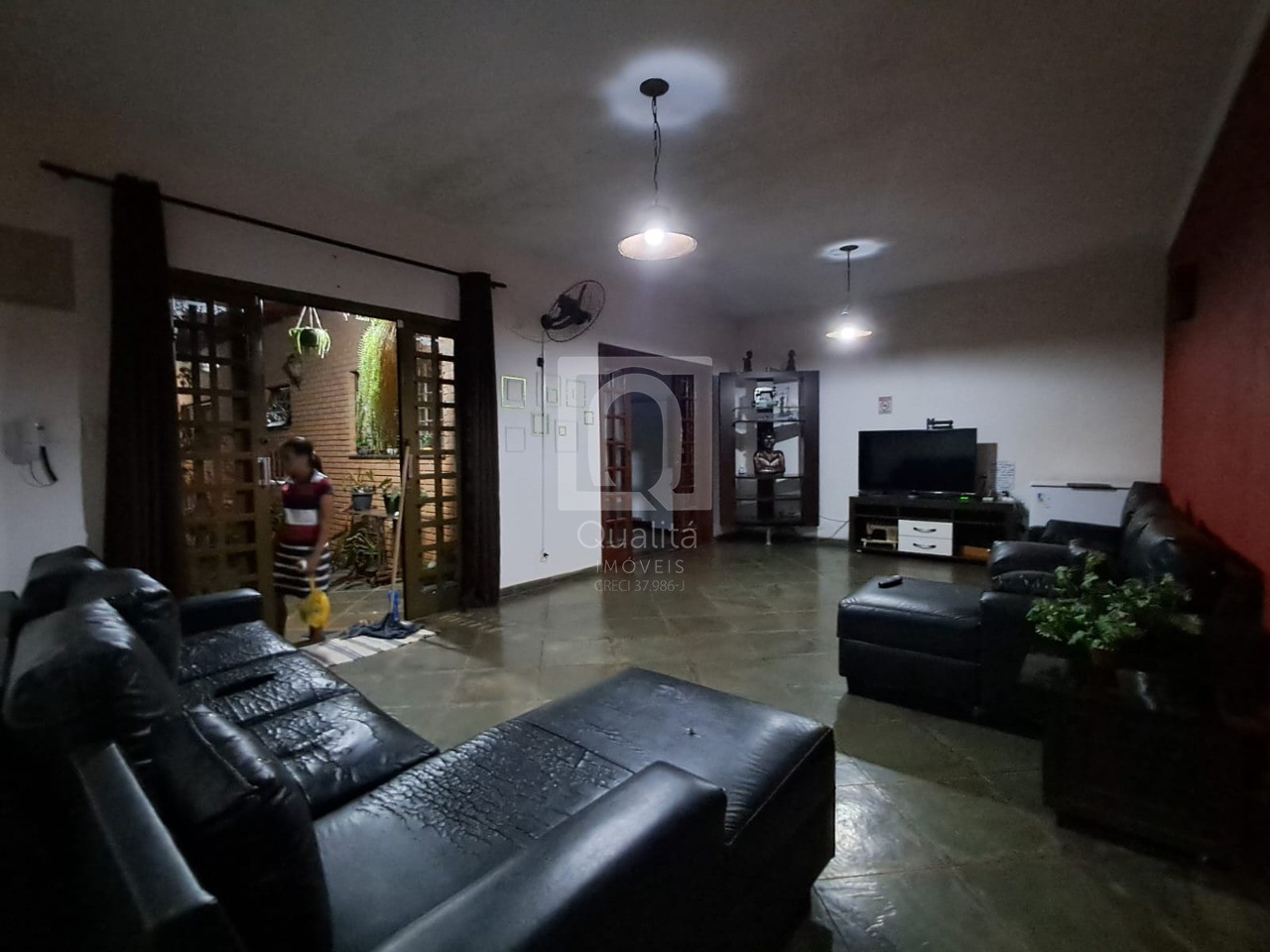 Sítio, 3 quartos, 979 m² - Foto 1