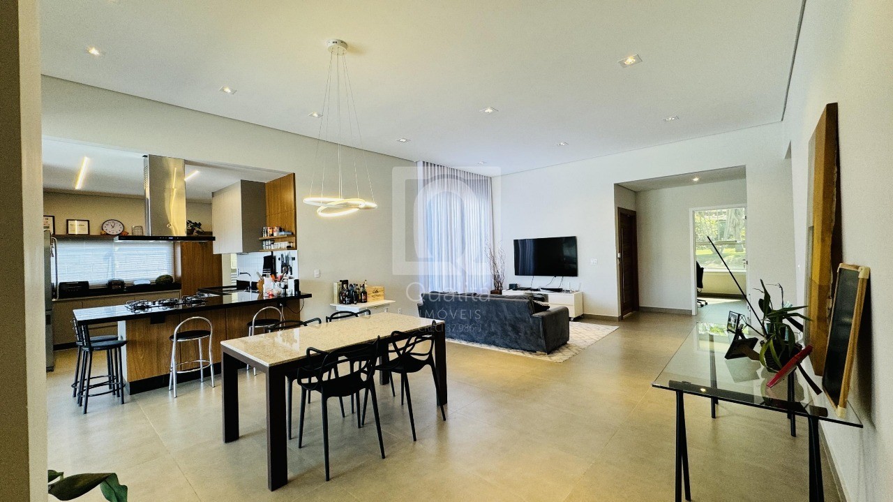 Casa de Condomínio, 4 quartos - Foto 1