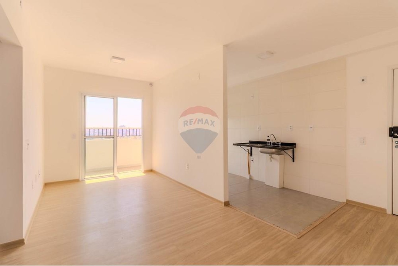 Apartamento à venda com 2 quartos, 64m² - Foto 2