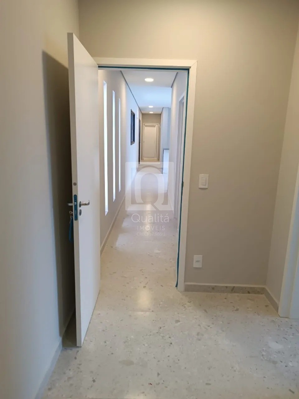 Prédio Inteiro - Foto 4