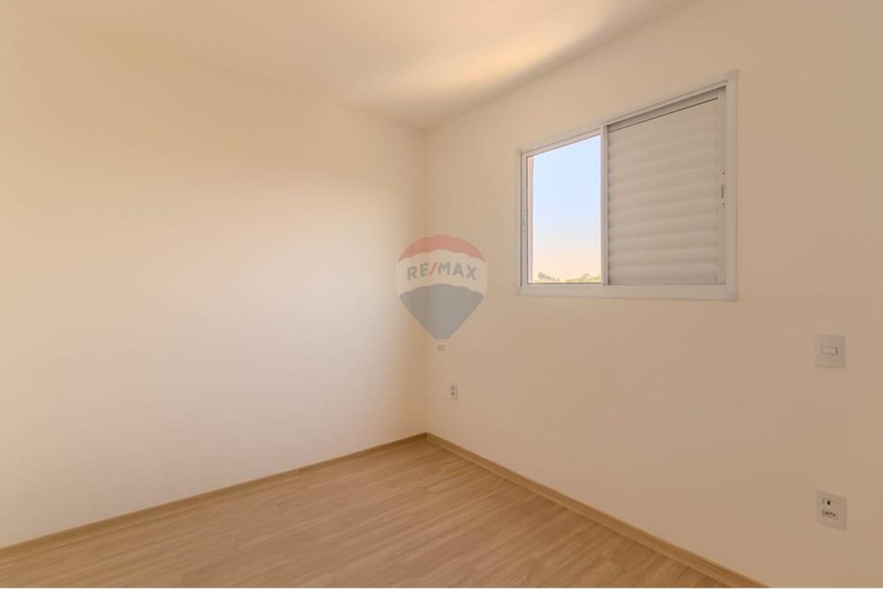 Apartamento à venda com 2 quartos, 64m² - Foto 4