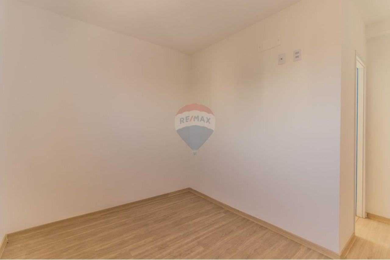 Apartamento à venda com 2 quartos, 64m² - Foto 3