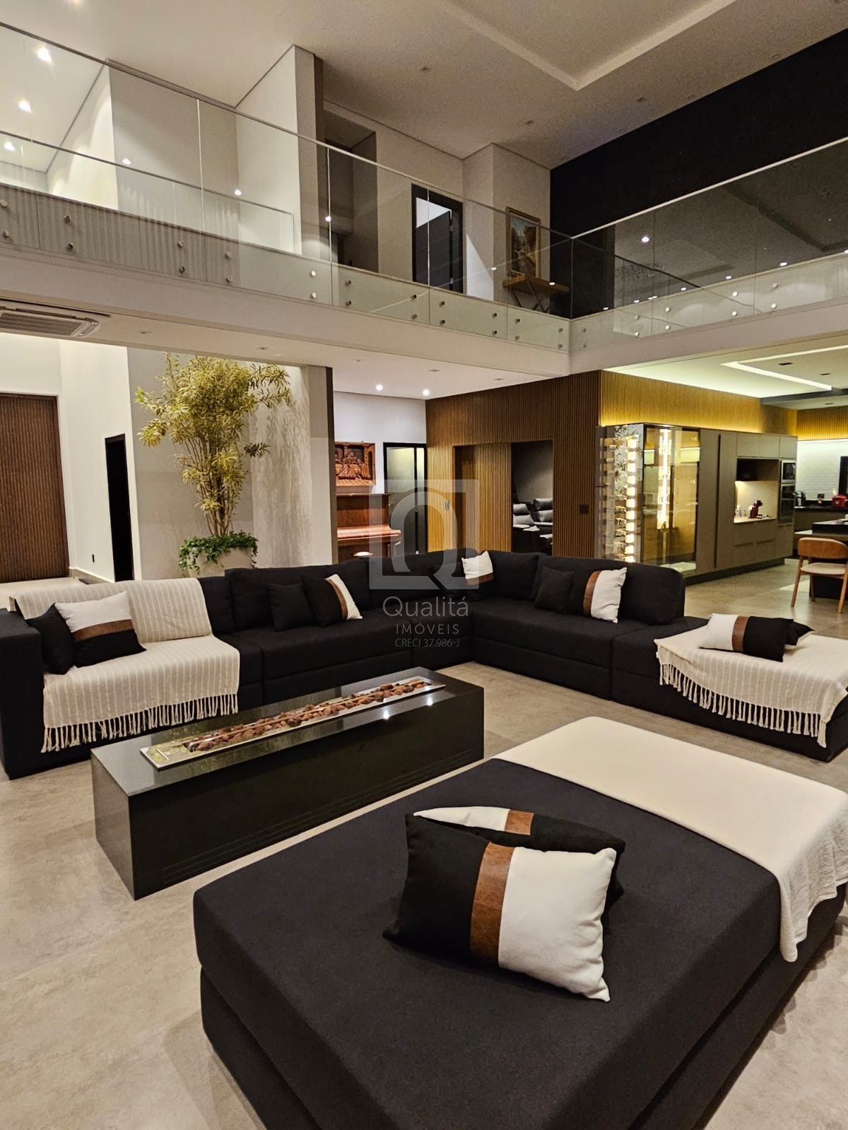 Casa de Condomínio, 5 quartos - Foto 1