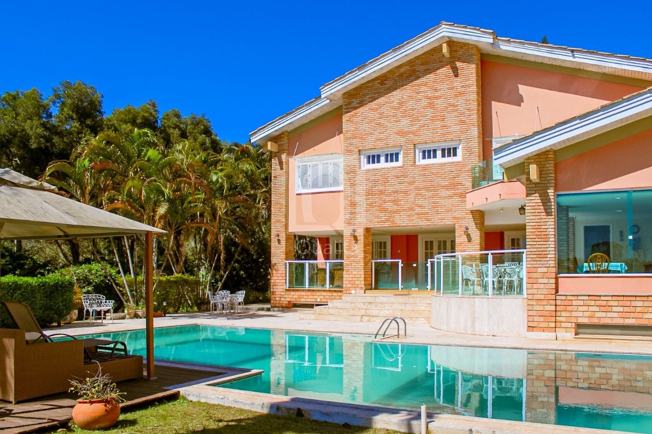Casa de Condomínio à venda com 5 quartos, 1400m² - Foto 1