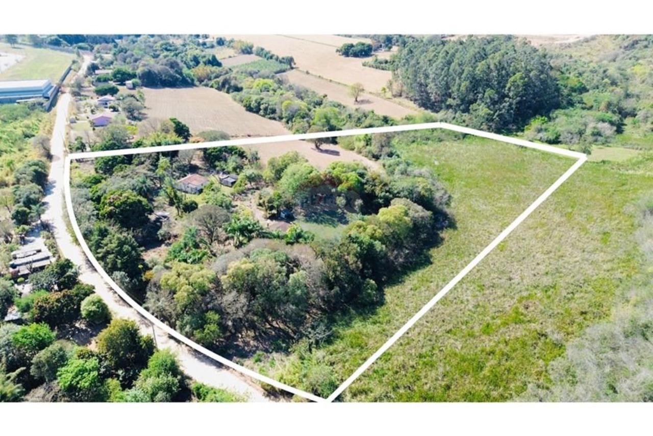 Loteamento e Condomínio - Foto 1