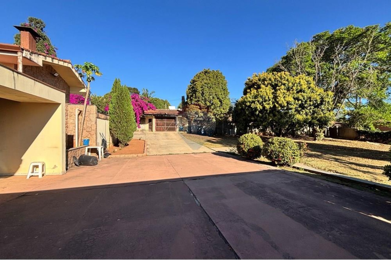 Chácara, 4 quartos, 3000 m² - Foto 1