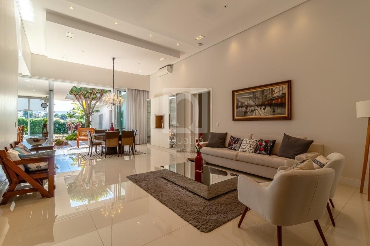 Casa de Condomínio, 4 quartos - Foto 1