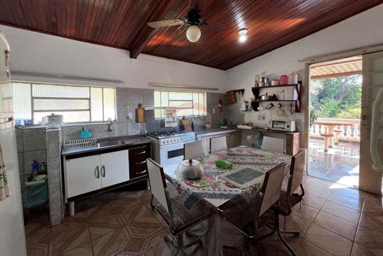 Chácara, 3 quartos, 2390 m² - Foto 8