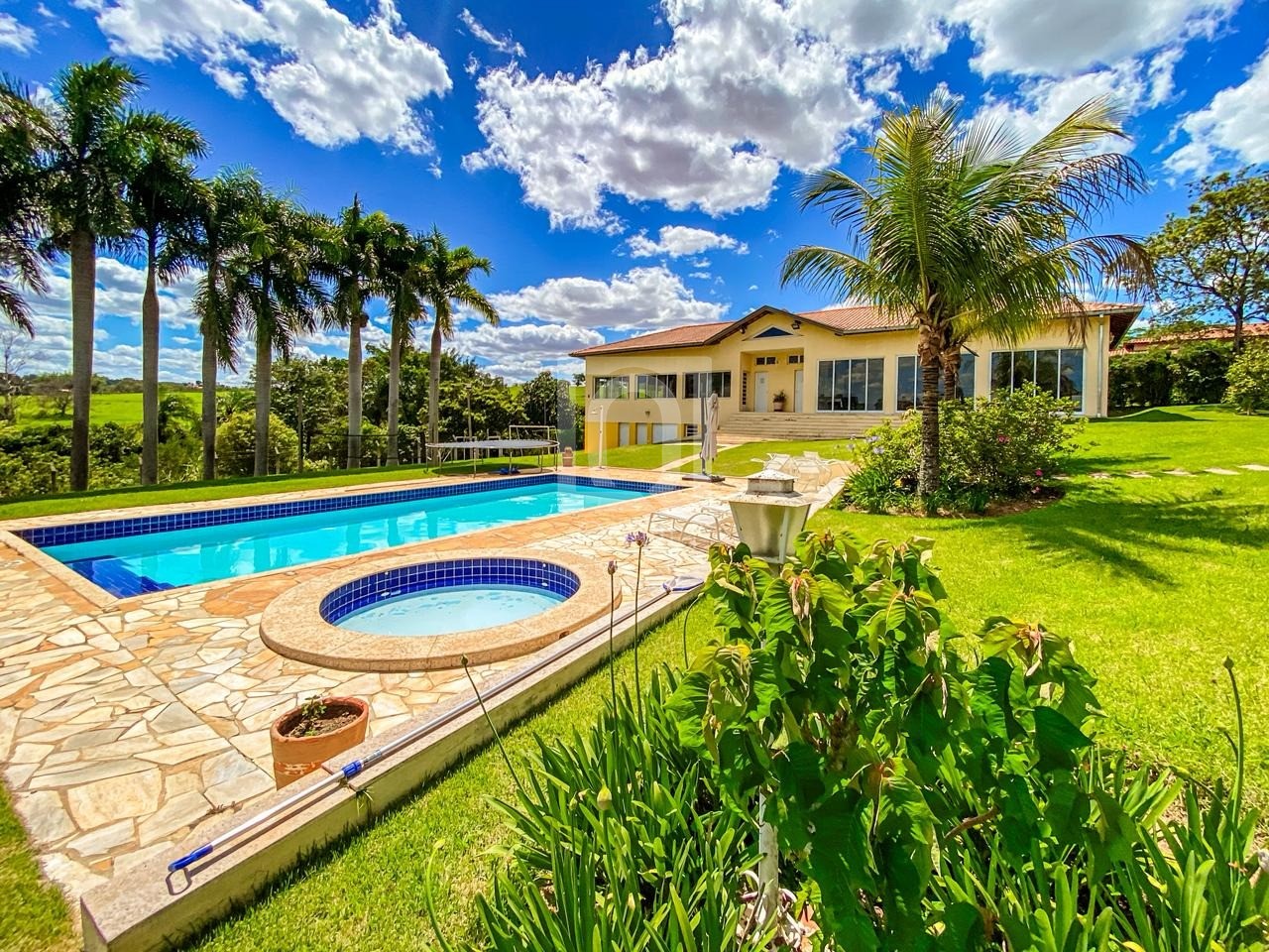 Chácara, 6 quartos, 5000 m² - Foto 1